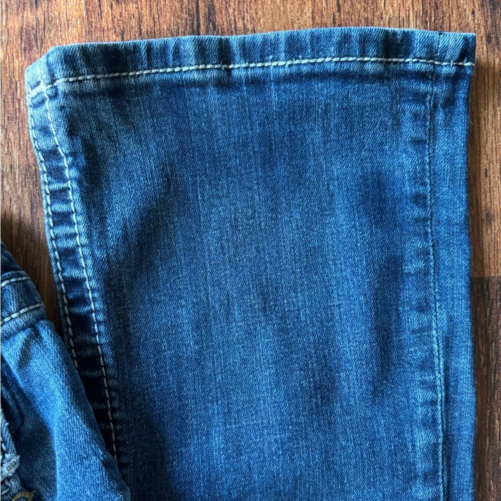 Miss Me Girls Blue Jeans with Embellished Pockets - Picture 4 of 11